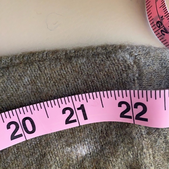 Madewell sweater olive/army green color - Picture 3 of 10